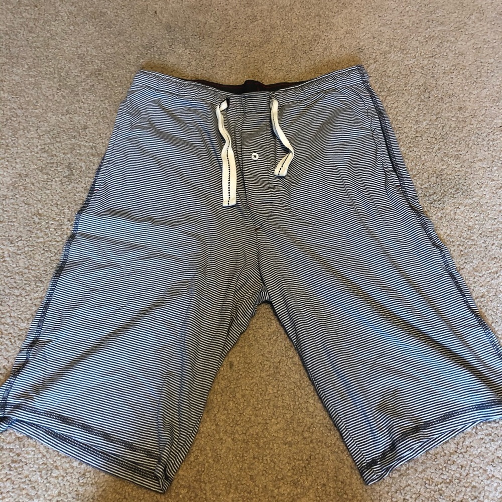 Men’s lounge shorts
